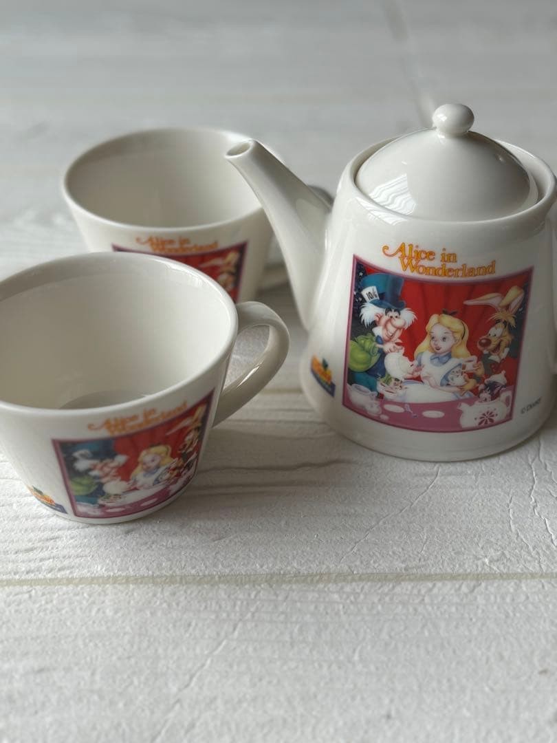 Disney Alice in Wonderland Teapot(9.5×10.5cm/3.74×4.13″)/Cup*2(3.93×2.75″) set