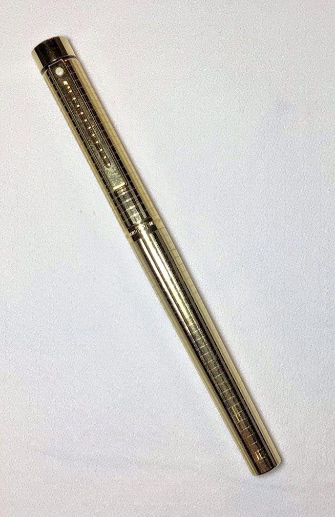 Sheaffer 1007 Targa Chequered Gold Electroplate Fountain Pen Super Clean Working