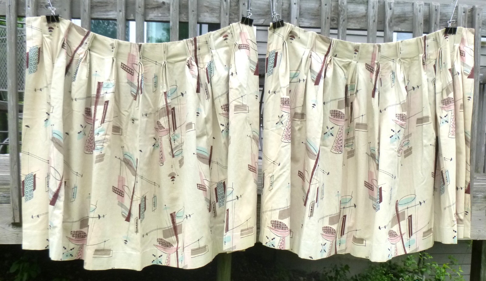 Pr Vtg 50s Atomic Barkcloth Curtain Panels Pink Blue Mobiles 40″ W x 40″ L Each