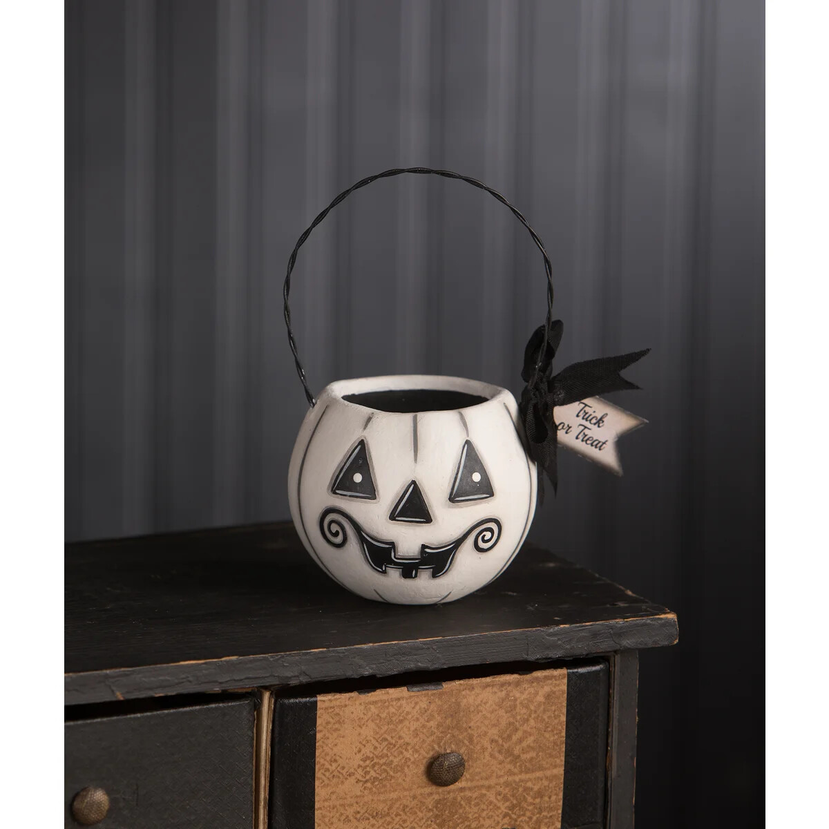 Bethany Lowe Halloween White Jack O Lantern Pumpkin Bucket, 5.5″ Tall NWT
