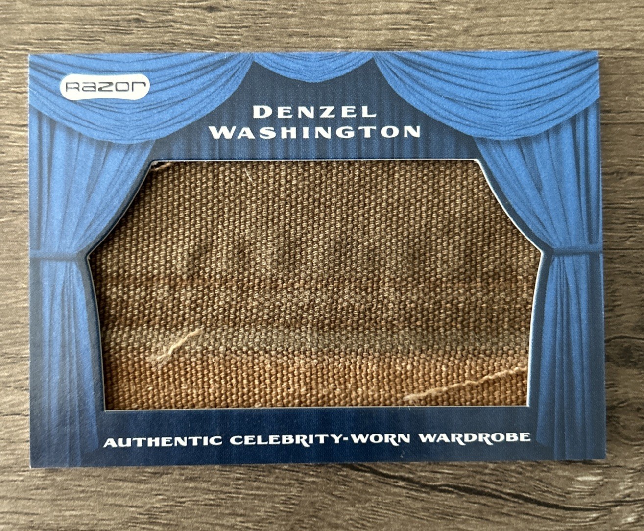 2010 RAZOR #SW-20 DENZEL WASHINGTON AUTHENTIC CELEBRITY WORN WARDROBE