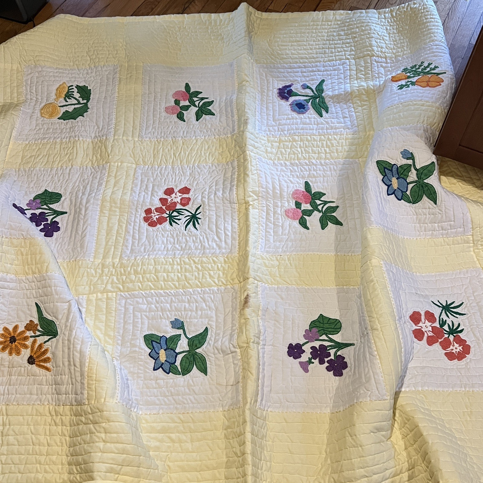 Vtg Handmade Quilt Yellow Embroidered Floral Appalachian Cottage French Knot