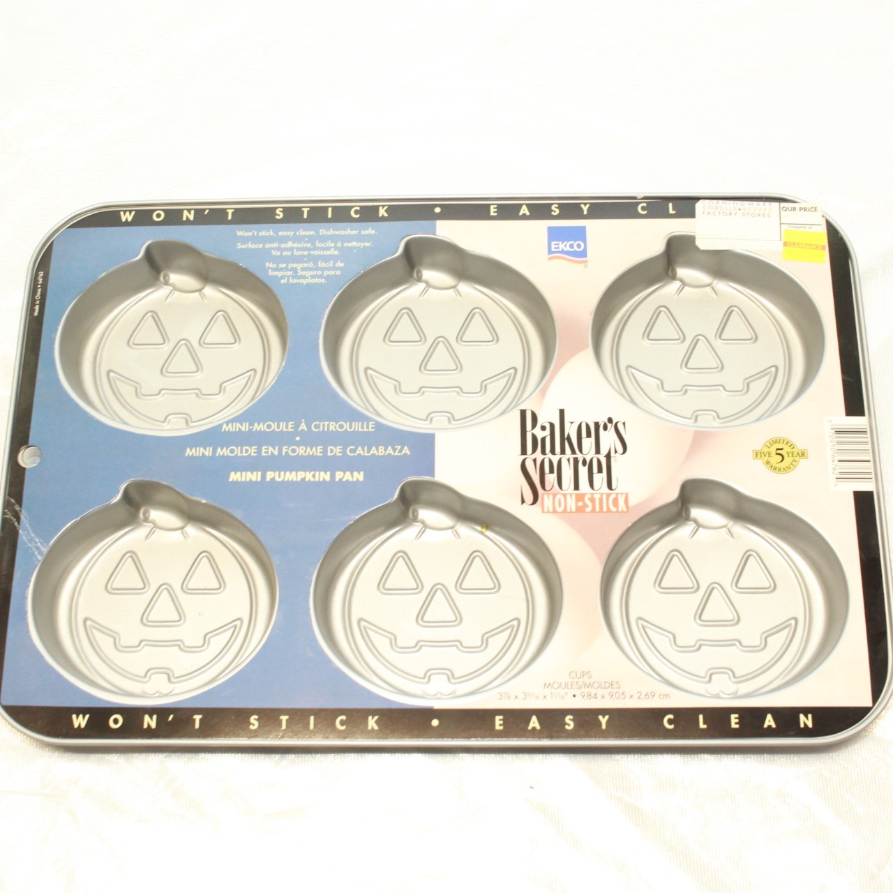 Baker’s Secret Non Stick Easy Clean Mini Pumpkin Pan Mold – NEW