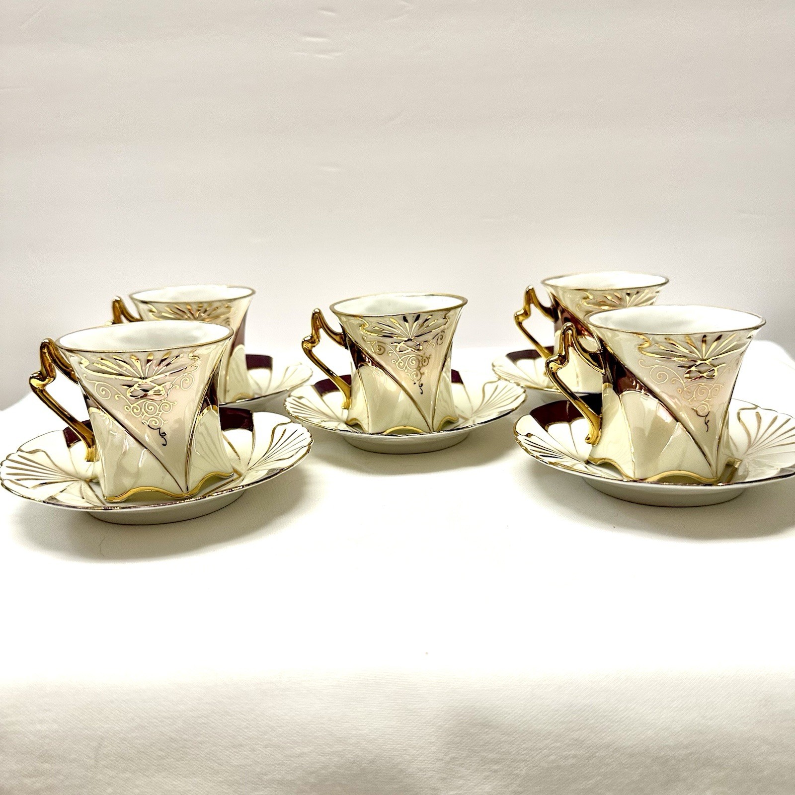 VTG Lusterware Handpainted Demitasse Cup/Saucer Set of 5 Purple White Gold