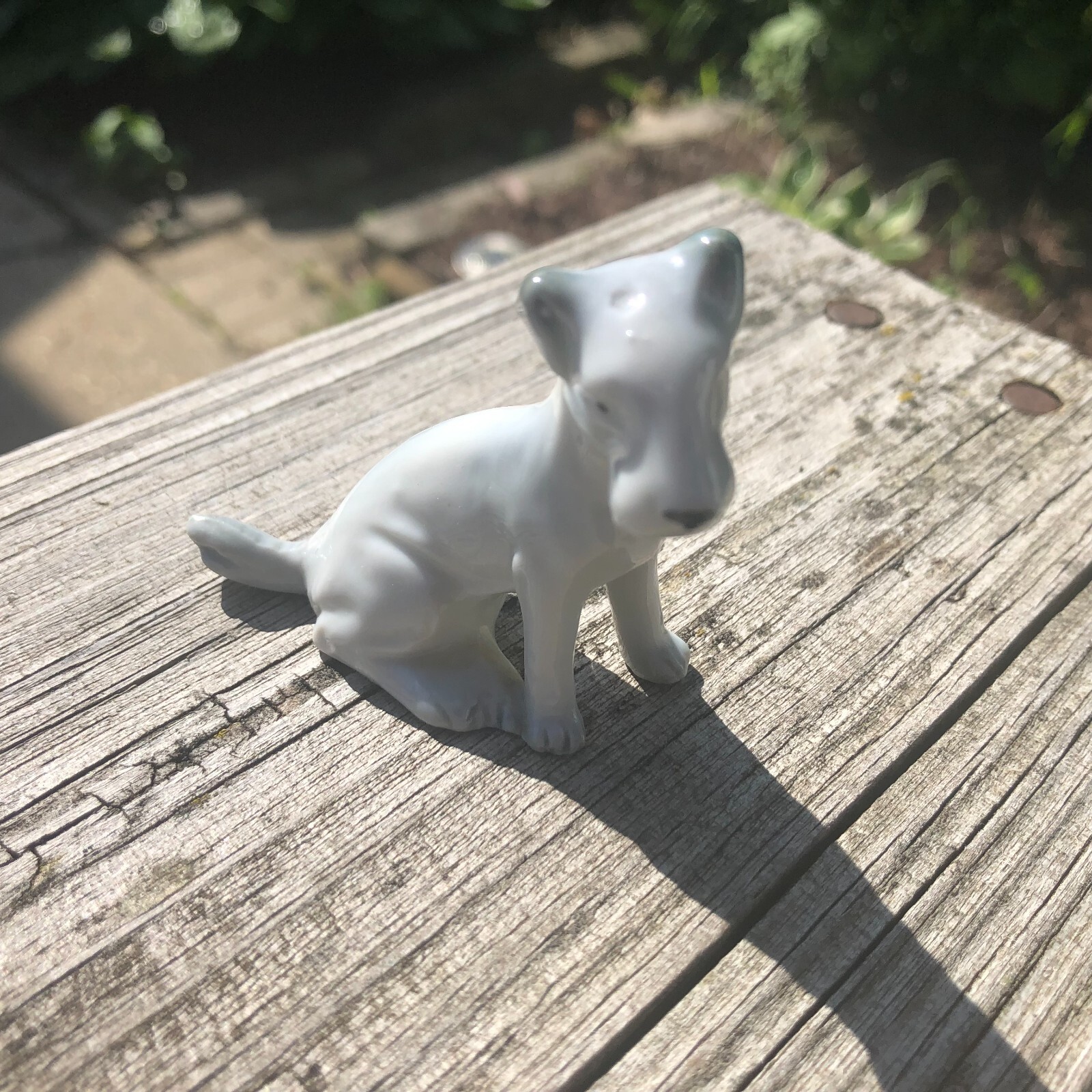Dog Figurine 5774 Germany White Unknown Breed Glazed Ceramic Vintage 2-1/4″