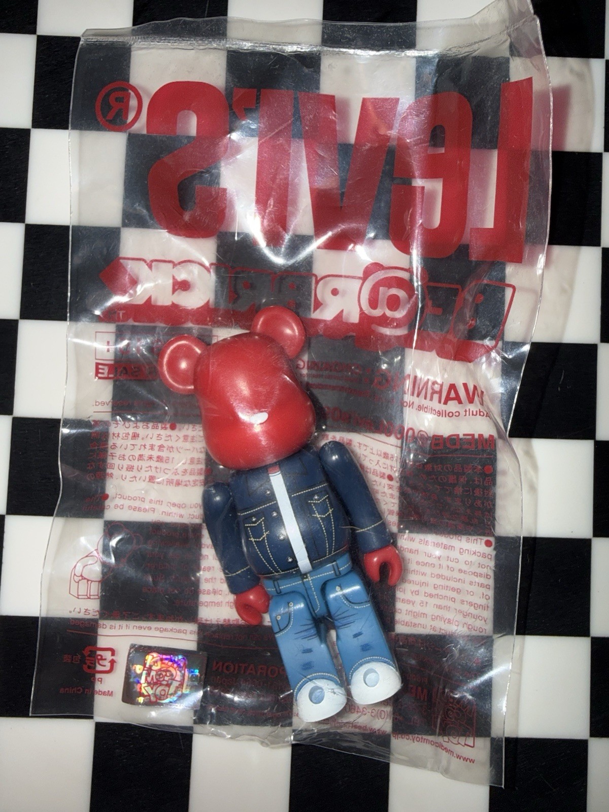 Levi’s 2012 100% Bearbrick Medicom Toy Red