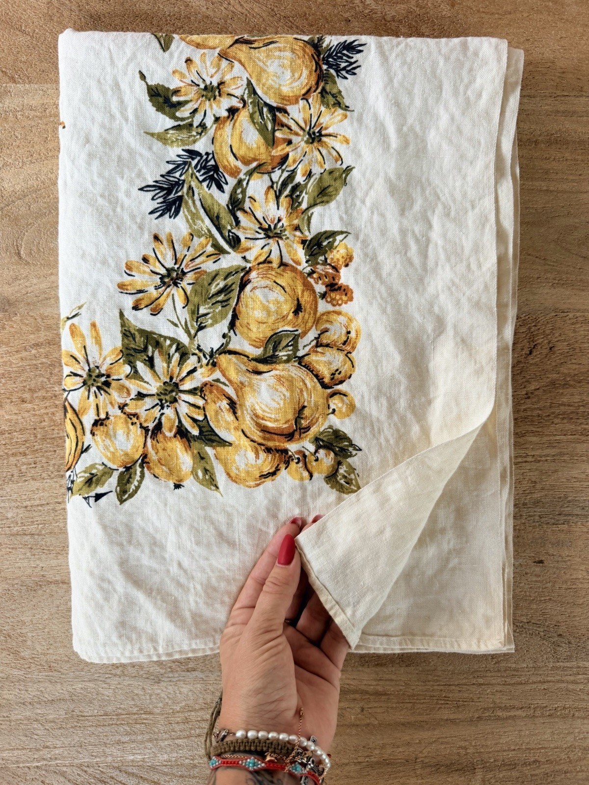 Vintage Linen Tablecloth 68×50 Fruit Floral Farmhouse Cottage French Country
