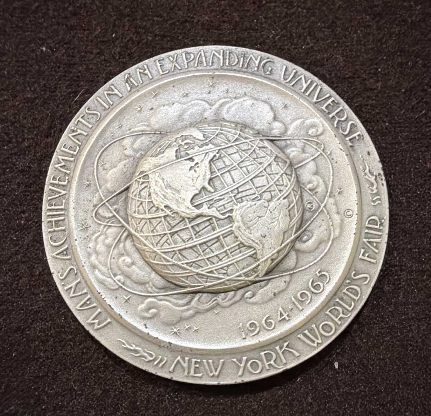 999 Silver 1964-65 New York World’s Fair 300th Anniversary NYC Medal w/ Box 4416
