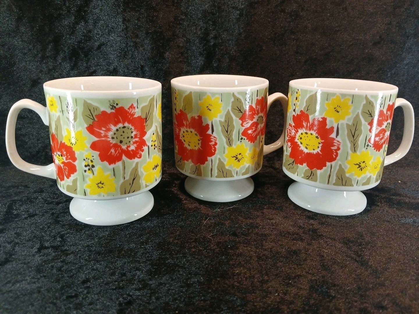 1970s Coffee Mugs Set Of 3 Flowers Glass 6 Oz