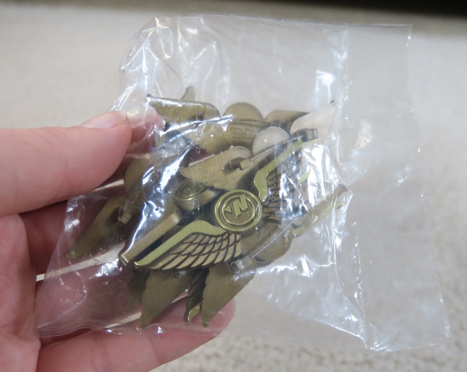 Northwest Airlines NWA Gold Kids Pilot Junior Wings Pin NEW SEALED Lot of 10