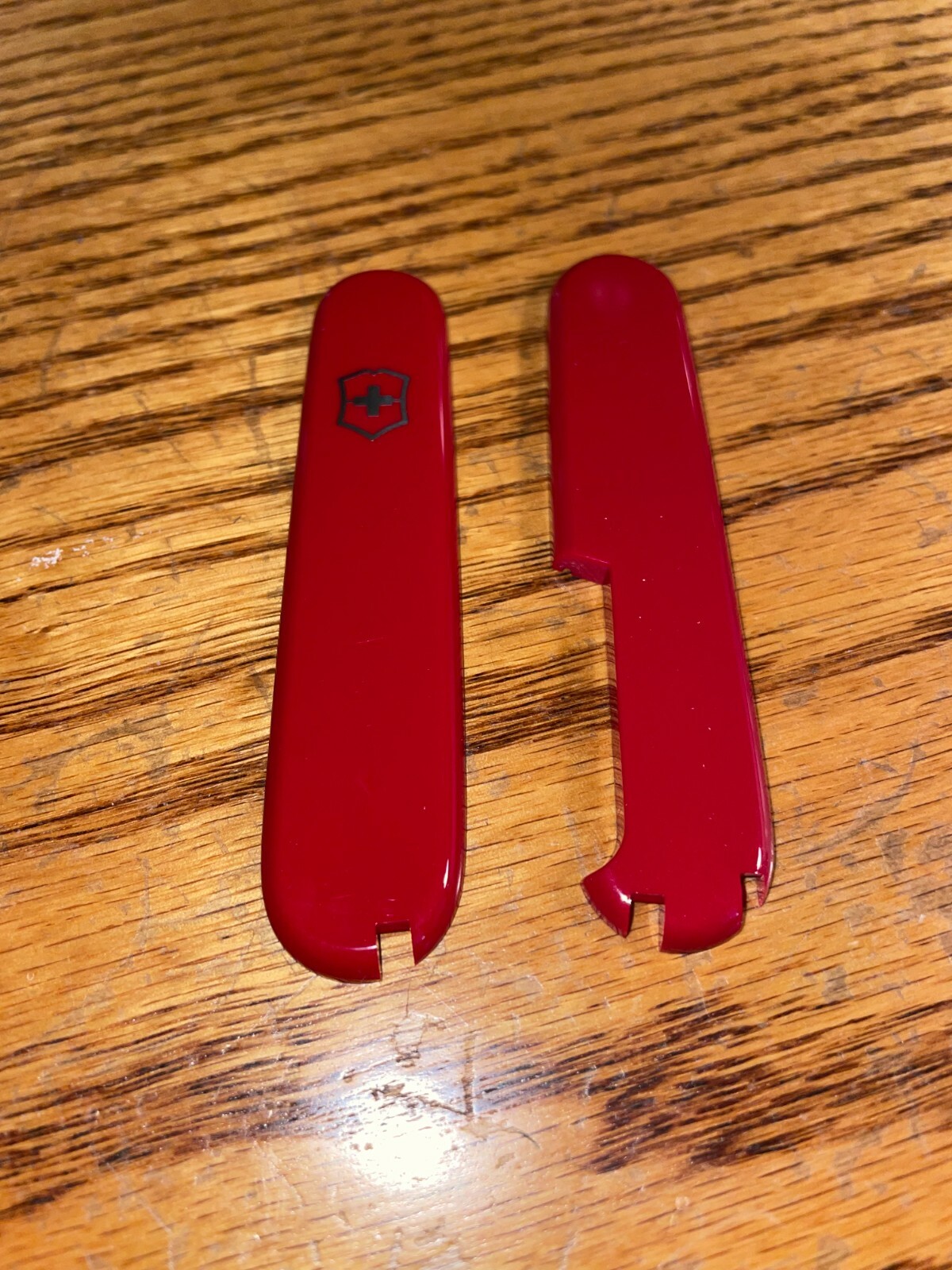 Pre-Owned Victorinox 91mm PLUS HANDLES 2 Piece KIT in RED