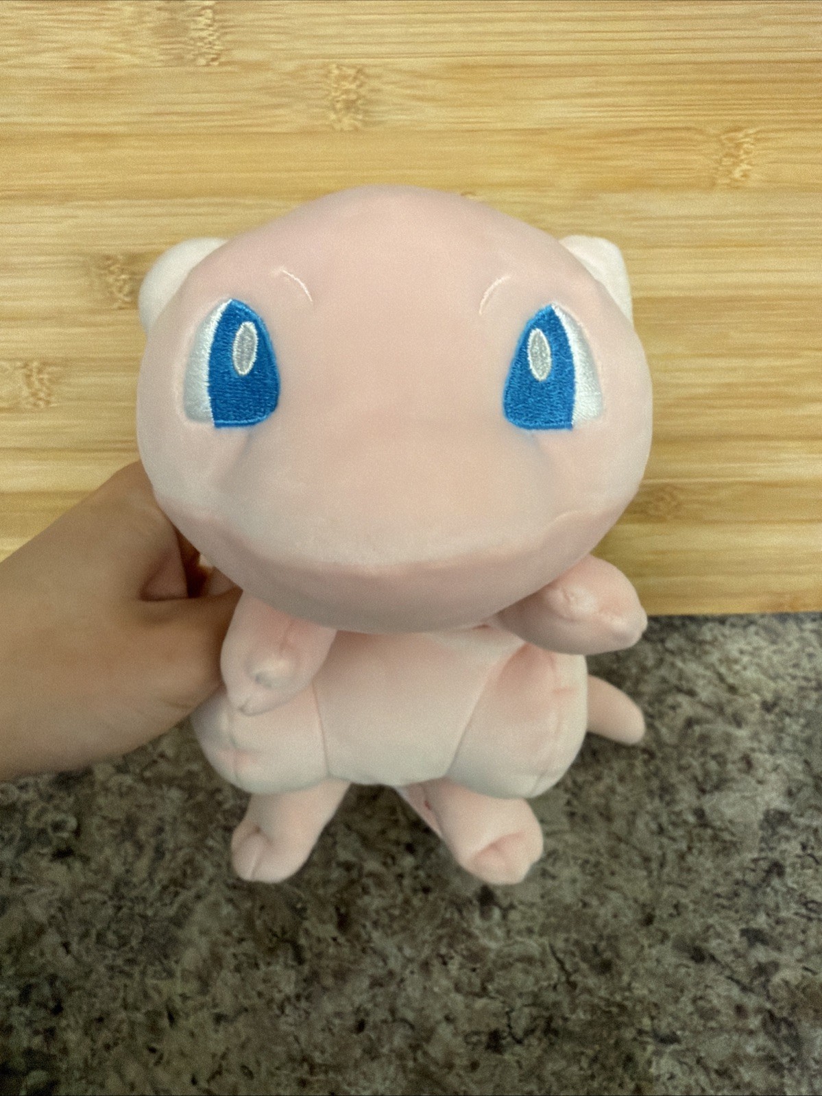 Mew P482 Pokemon Mofumofu Ensky Laying Plush 8″ Stuffed Toy Doll Japan
