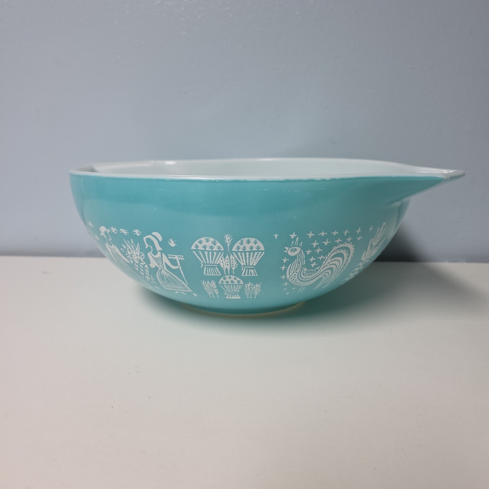Vintage Pyrex Amish Cinderella Butterprint Mixing Bowl, Turquoise, 4 quart #444