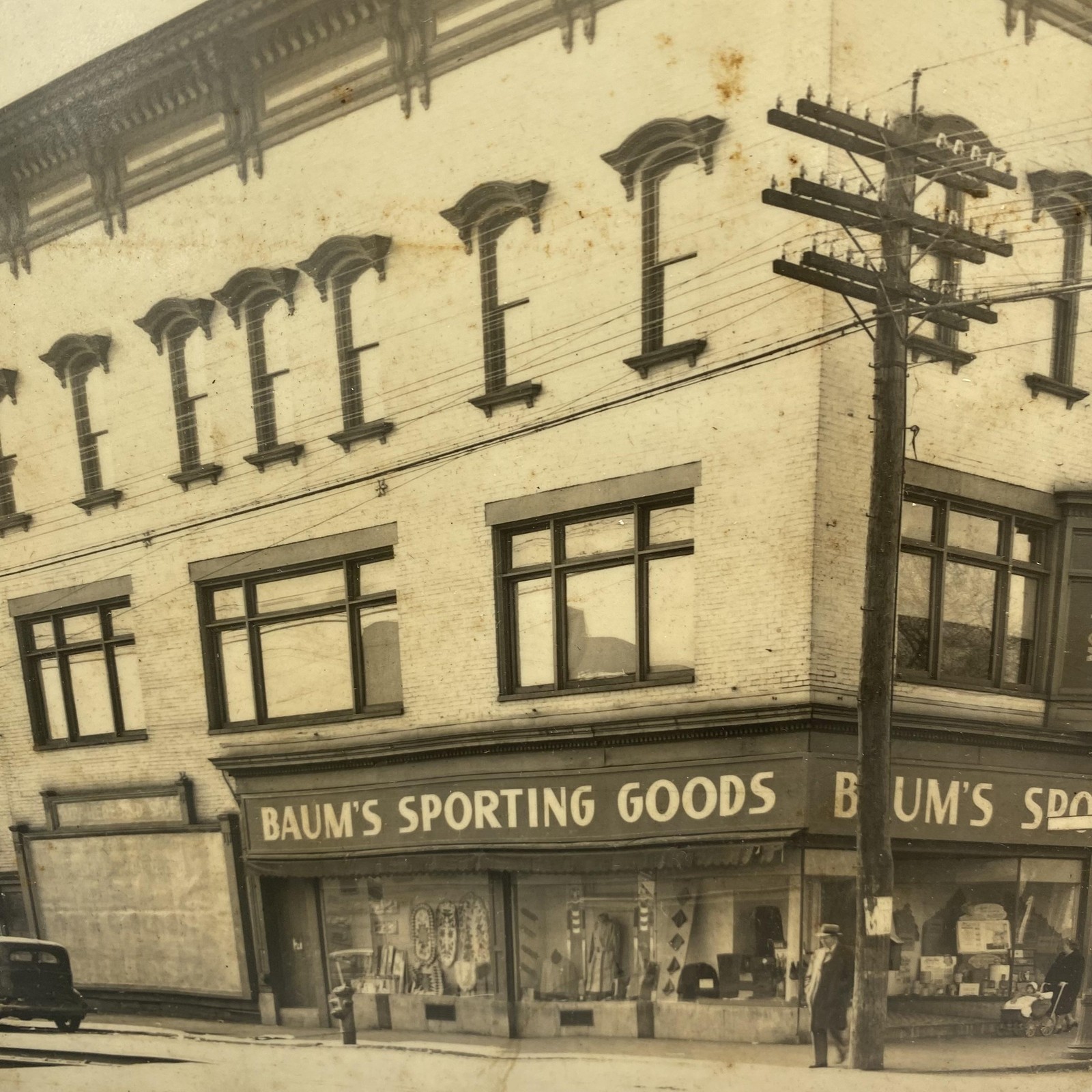 Vtg 1930s Baum’s Sporting Goods Storefront 8×10 B&W Photo Cars Street Scene