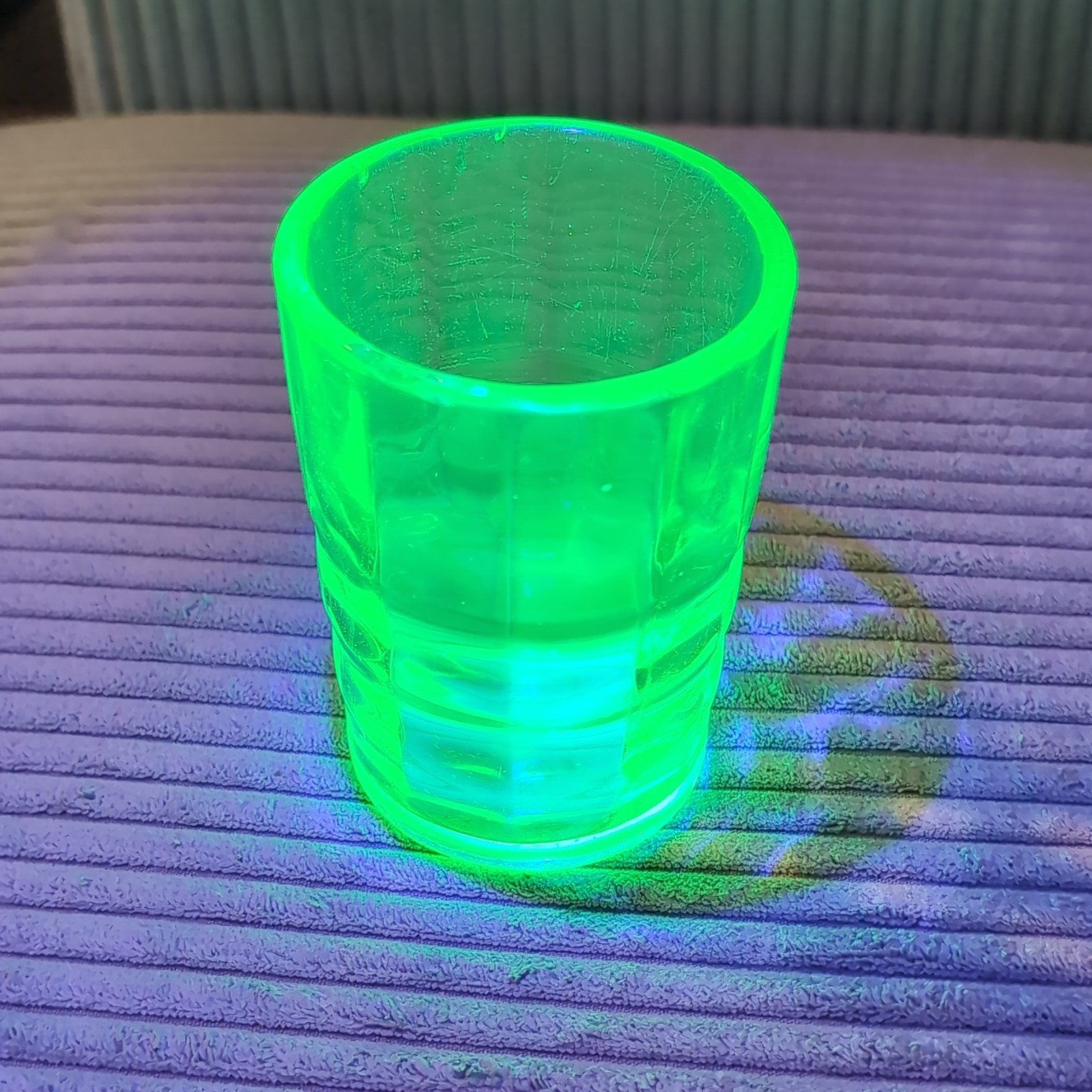 Anchor Hocking Uranium Glass Cup 10oz