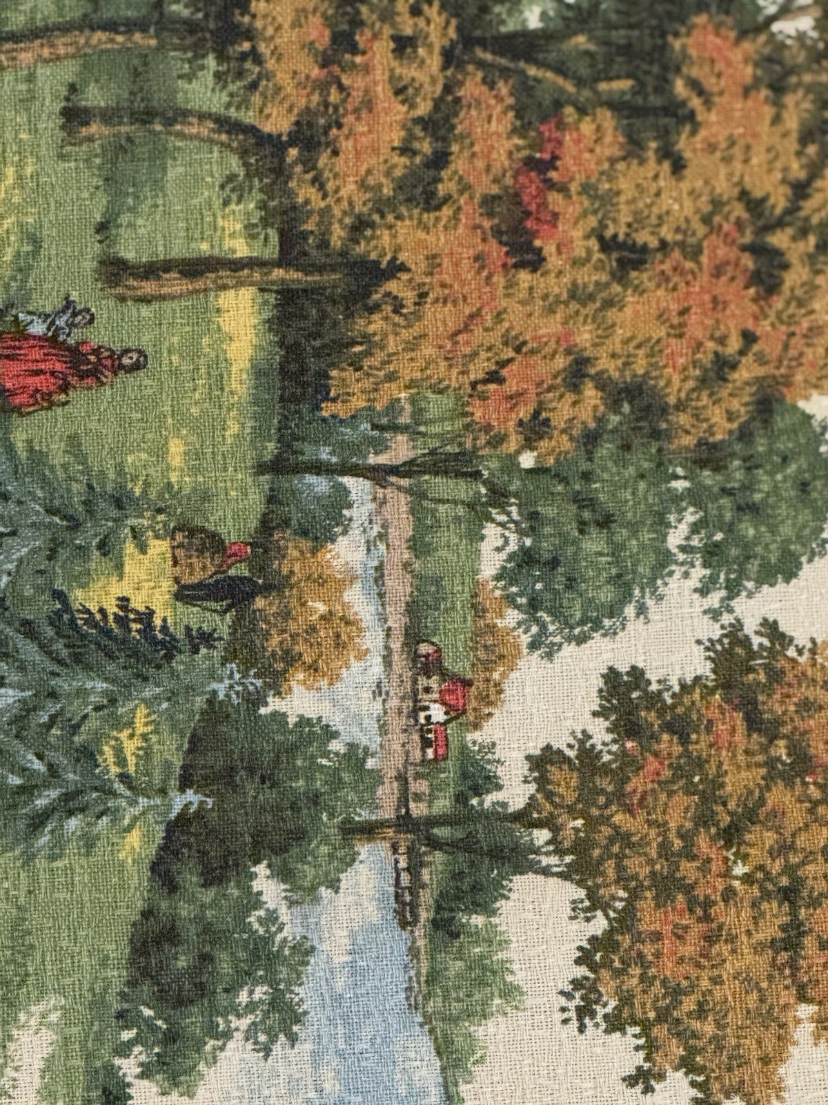 VINTAGE SCENIC BARKCLOTH VIBRANT COLORS HOUSE ON LAKE FALL TREES 46″ x 12