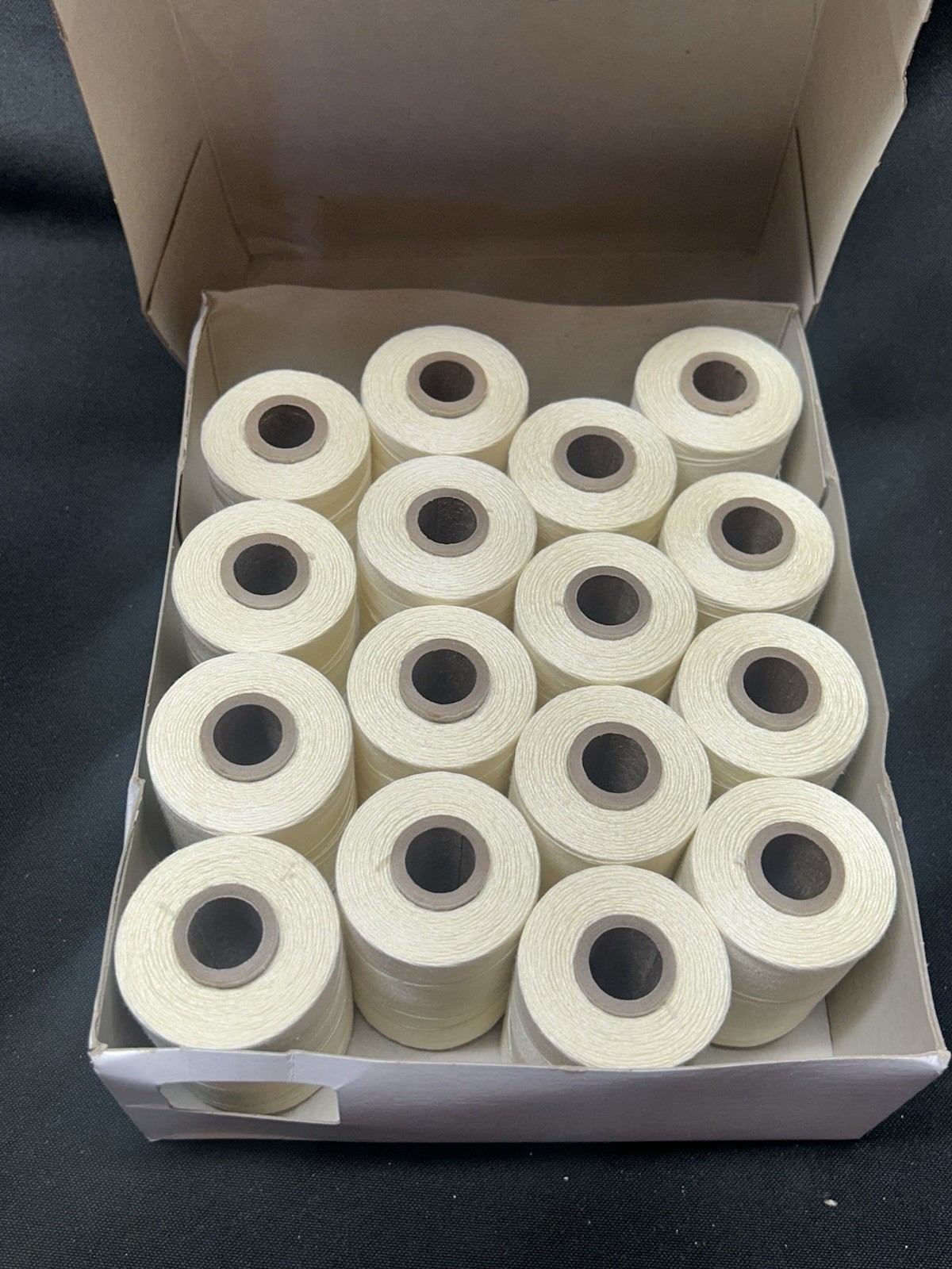 Vintage Conso Thread, 16 Spools, 2oz NOS, Ivory #80305