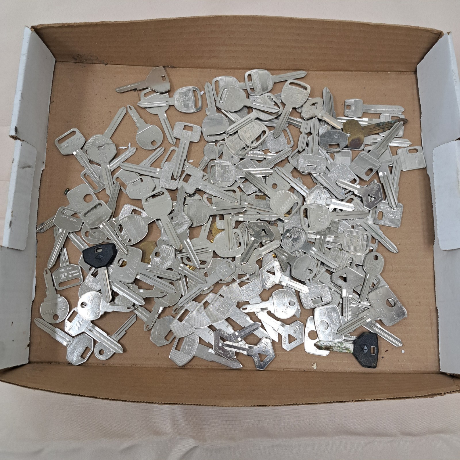 Lot of 50 + Misc CAR Key BLANKS From Locksmith Estate Various Ilco