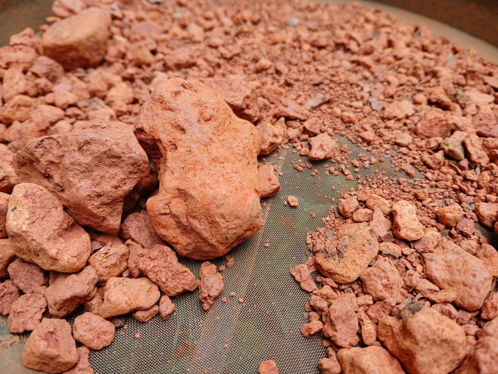 1 LB (16oz) Gold Paydirt Ore Nuggets, Pickers & Fines Bag Carolina Gold Wash