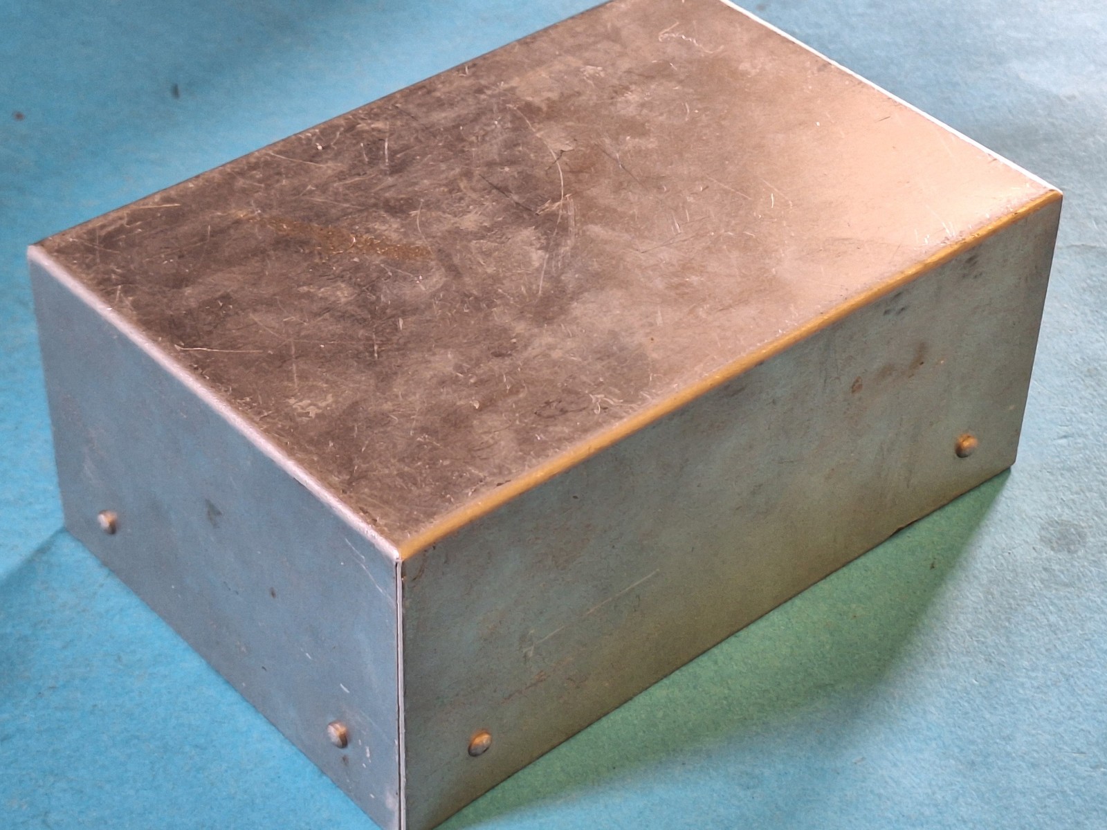 Chassis ~ 2.50″ x 4.0″ x 6.00″ ~ 18 SWG Aluminium ~ Unused