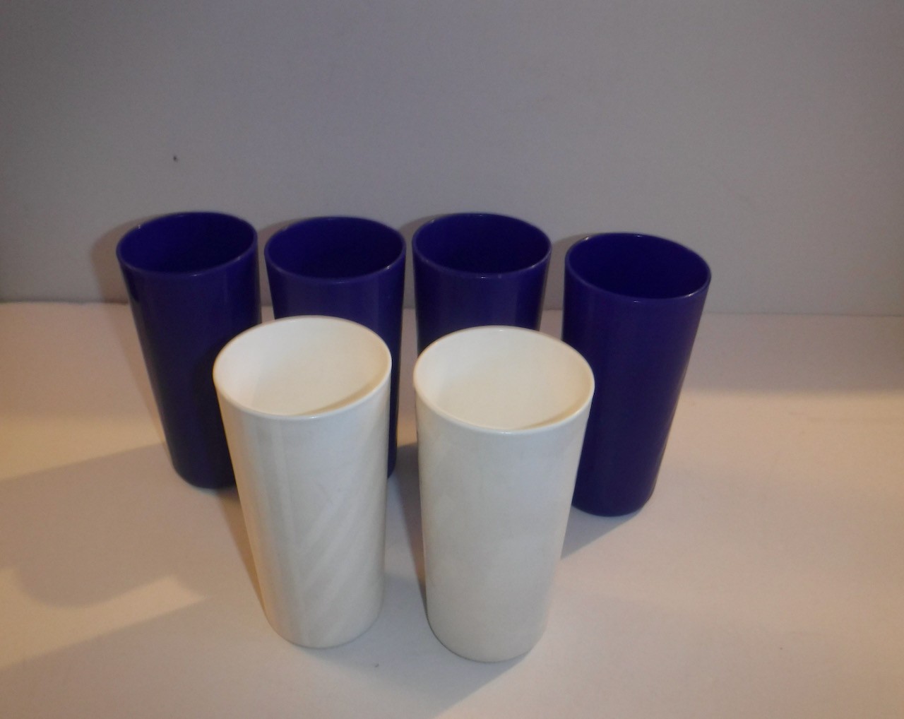 Lot of 6 Tupperware 14 oz. Celebration Series 14 Oz Tumblers 2663 Blue & White