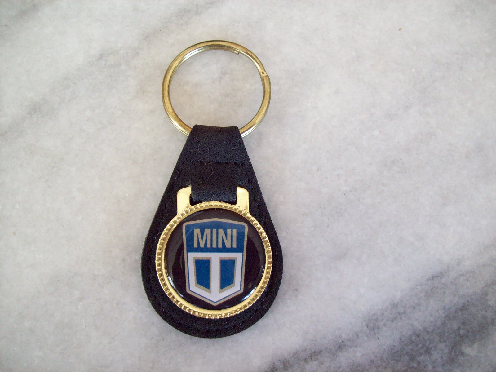 MINI COOPER KEY CHAIN ….CLUBMAN …COUNTRYMAN…S….COUPE…GOLD TONE