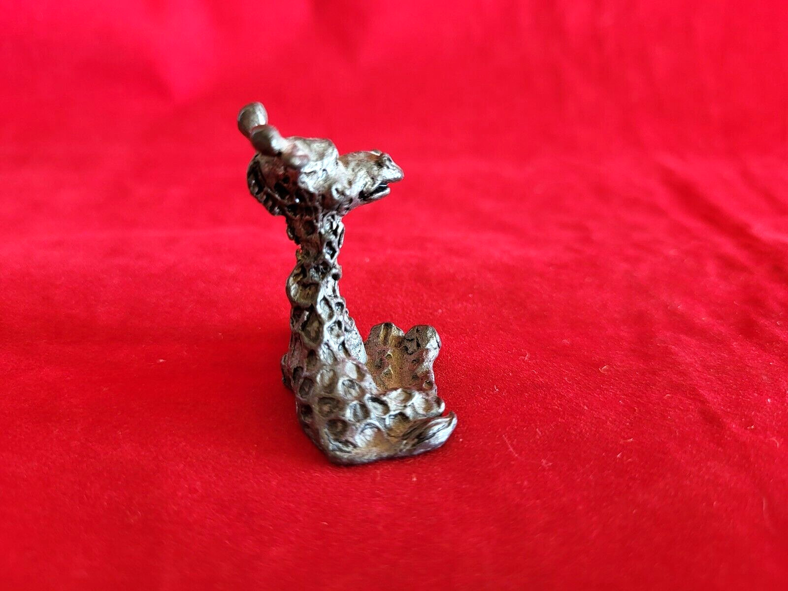 Vintage Small Solid Pewter GIRAFFE Figure with a Cute Expression Measuring 1.5″