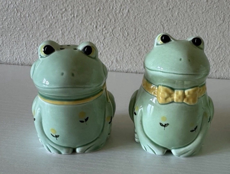 Otagiri Frog 2 Pc Salt Pepper Set Vintage Japan