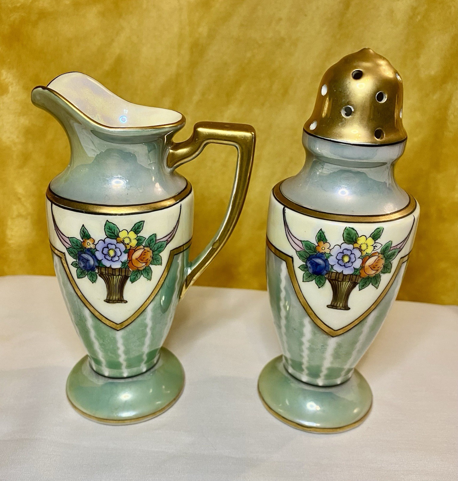 Vintage NORITAKE Hand Painted Creamer & Muffineer Sugar Shaker Lusterware. Japan