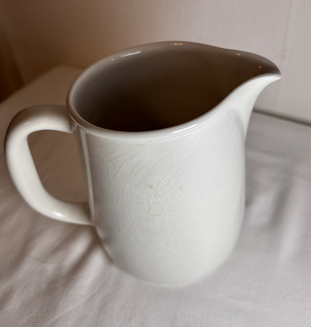 Vintage ARABIA FINLAND – 48 oz White Pitcher – FA 1.5 Liter 6.5”tall MCM