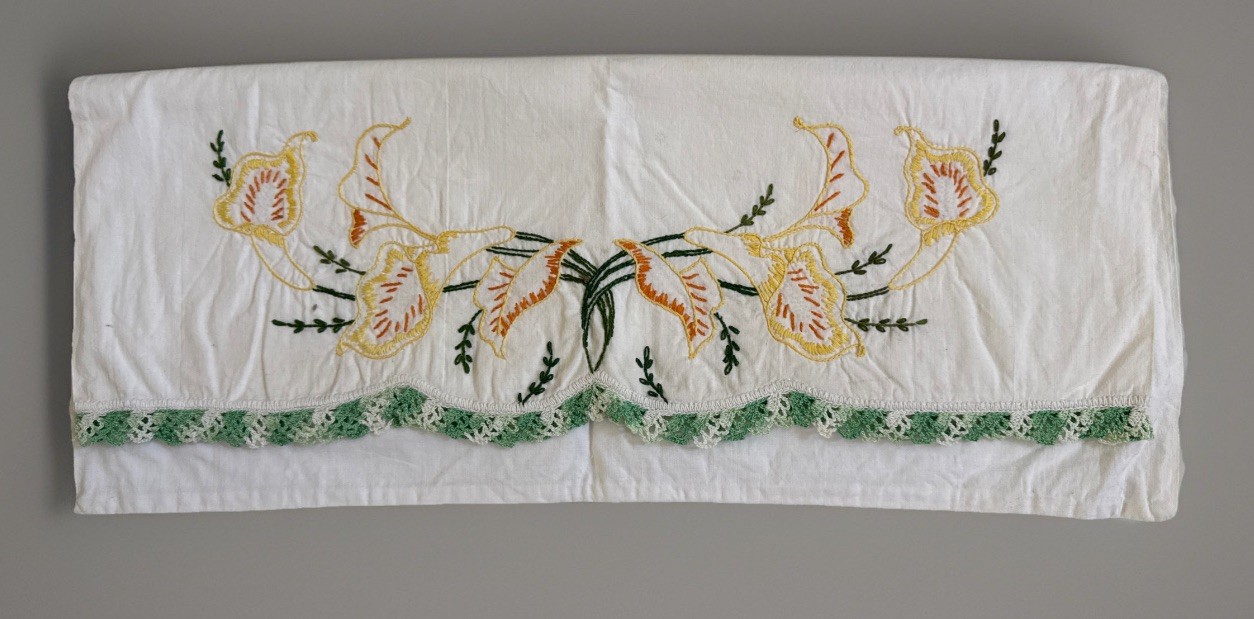 VTG Hand Embroidered White Yelllow Flowers Standard Size Pillowcase Crochet Edge