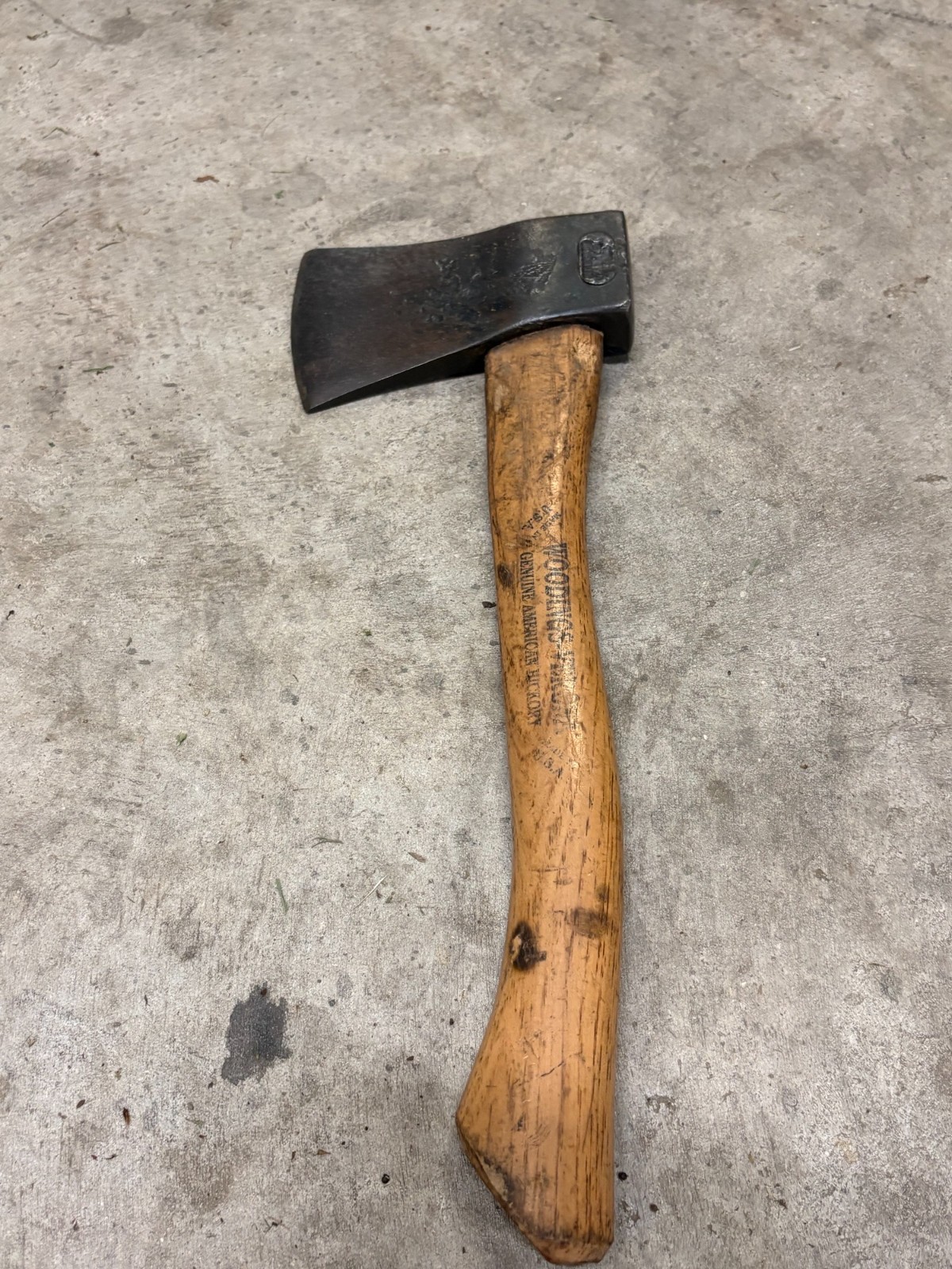 Vintage Woodings Verona Hickory Handle US 90 Camp Hatchet 13.5″ x 5″