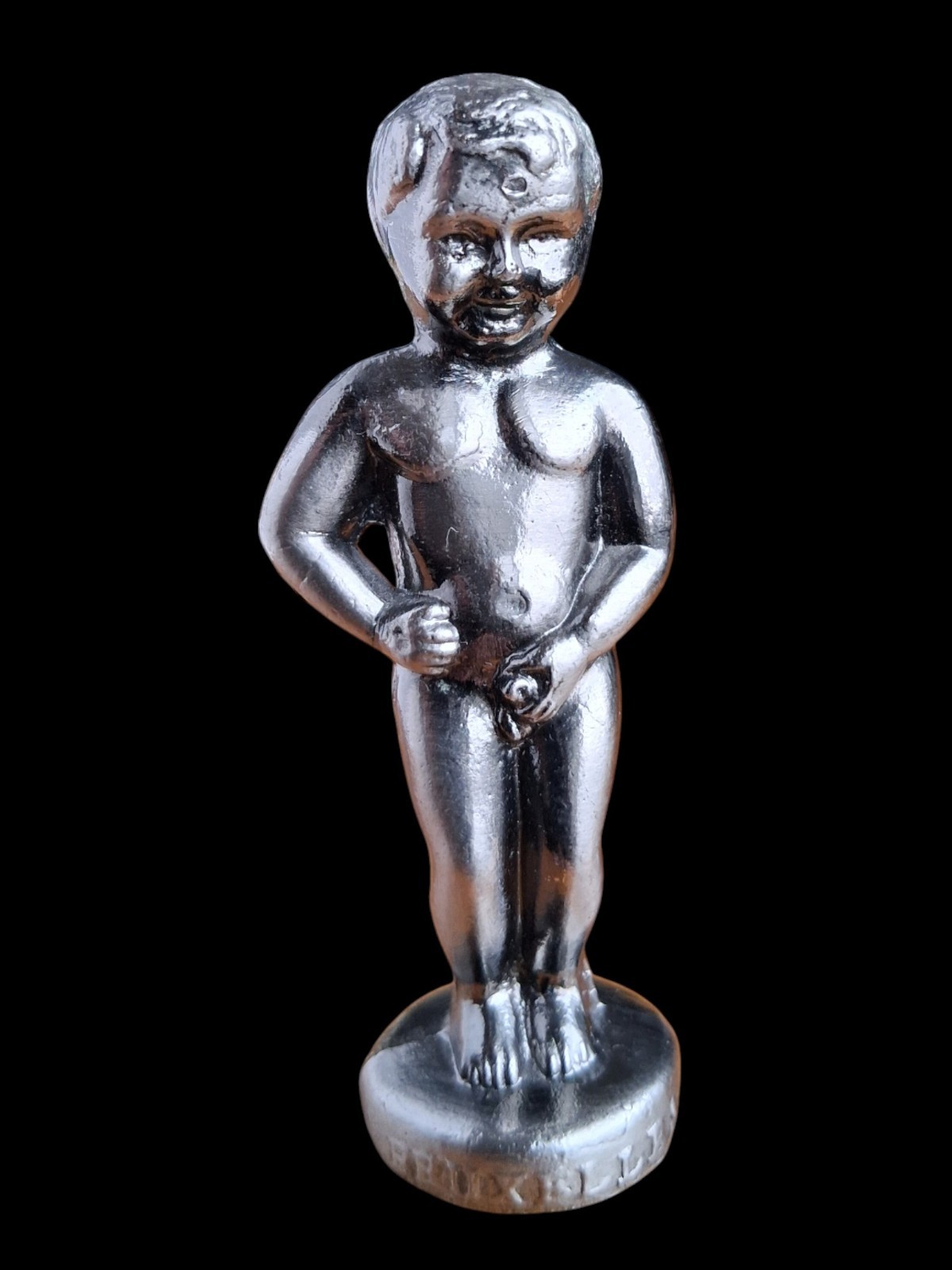 BRUSSELS BOY Metal Souvenir STATUE 2-1/2″, 54 grams Bruxelles Little Man Pee