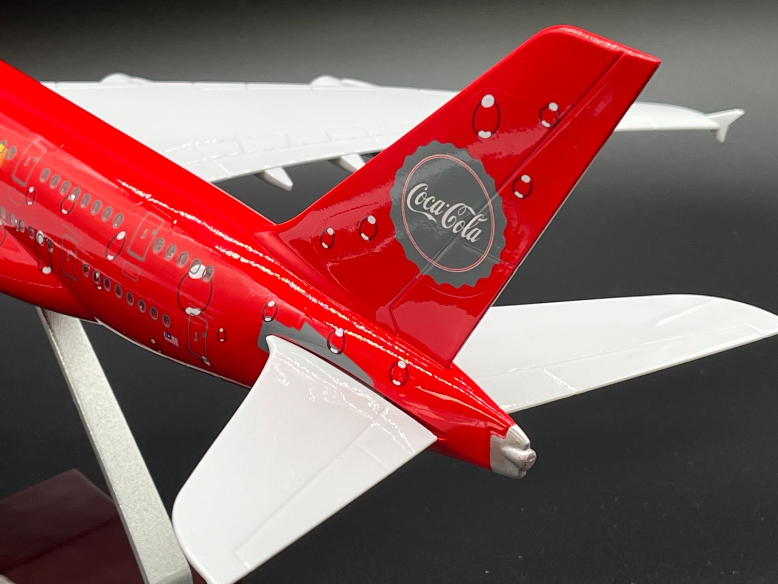 1:160 scale Coca-Cola Airlines A380 Aircraft Model w/ Cabin Lights