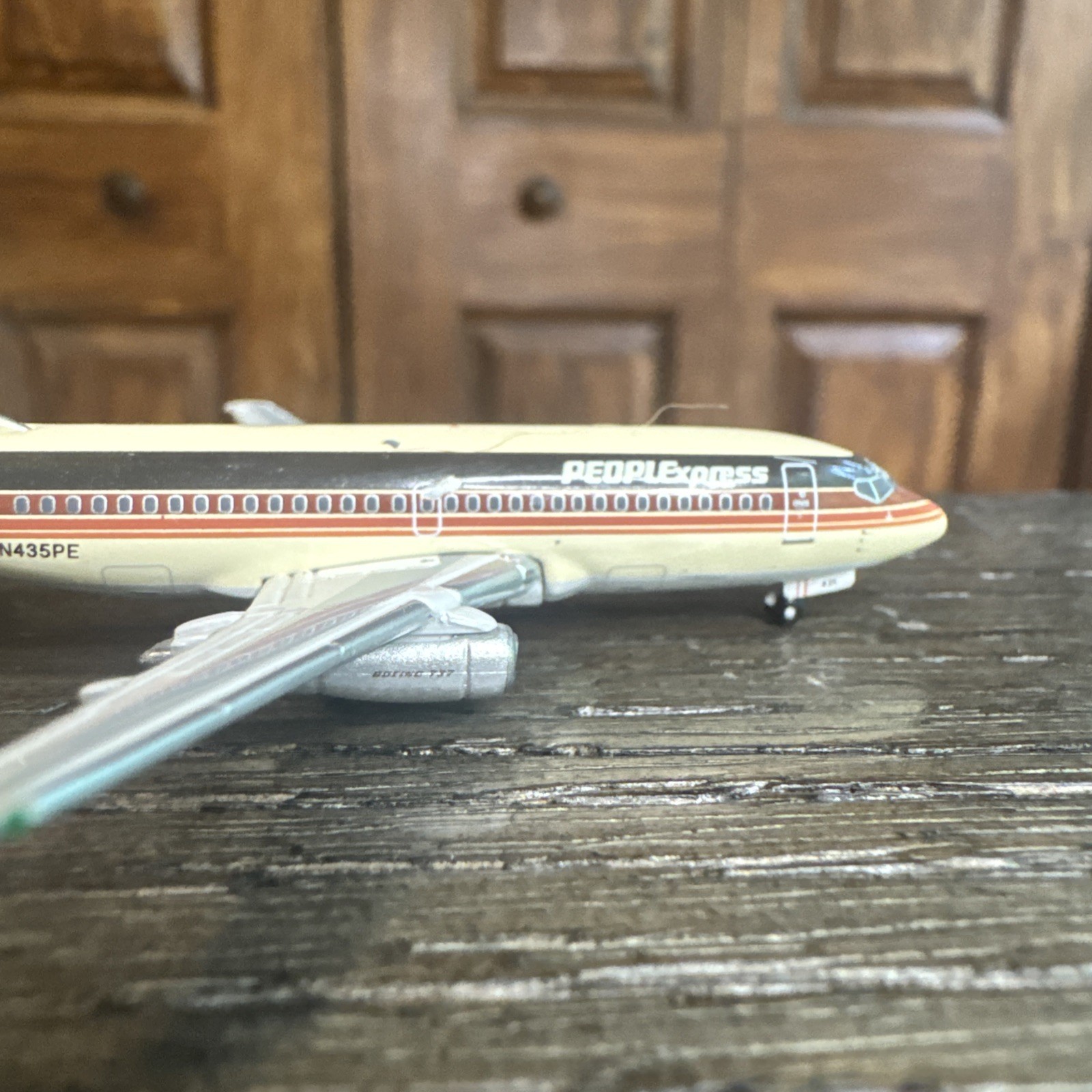 Gemini Jets PeoplExpress Boeing 727-200 1:400 N435PE GJPEX424 Diecast Plane