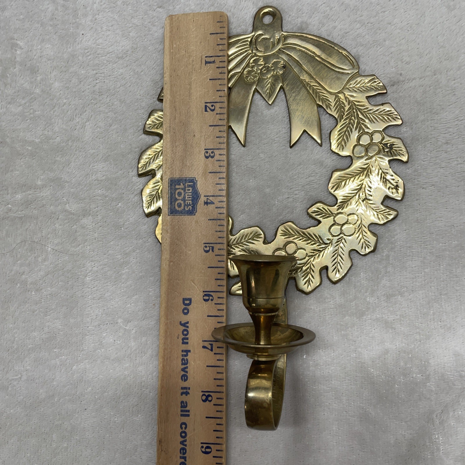 Vtg Solid Brass Hosley Christmas Wreath Candle Holder India Hanging Wall Sconce