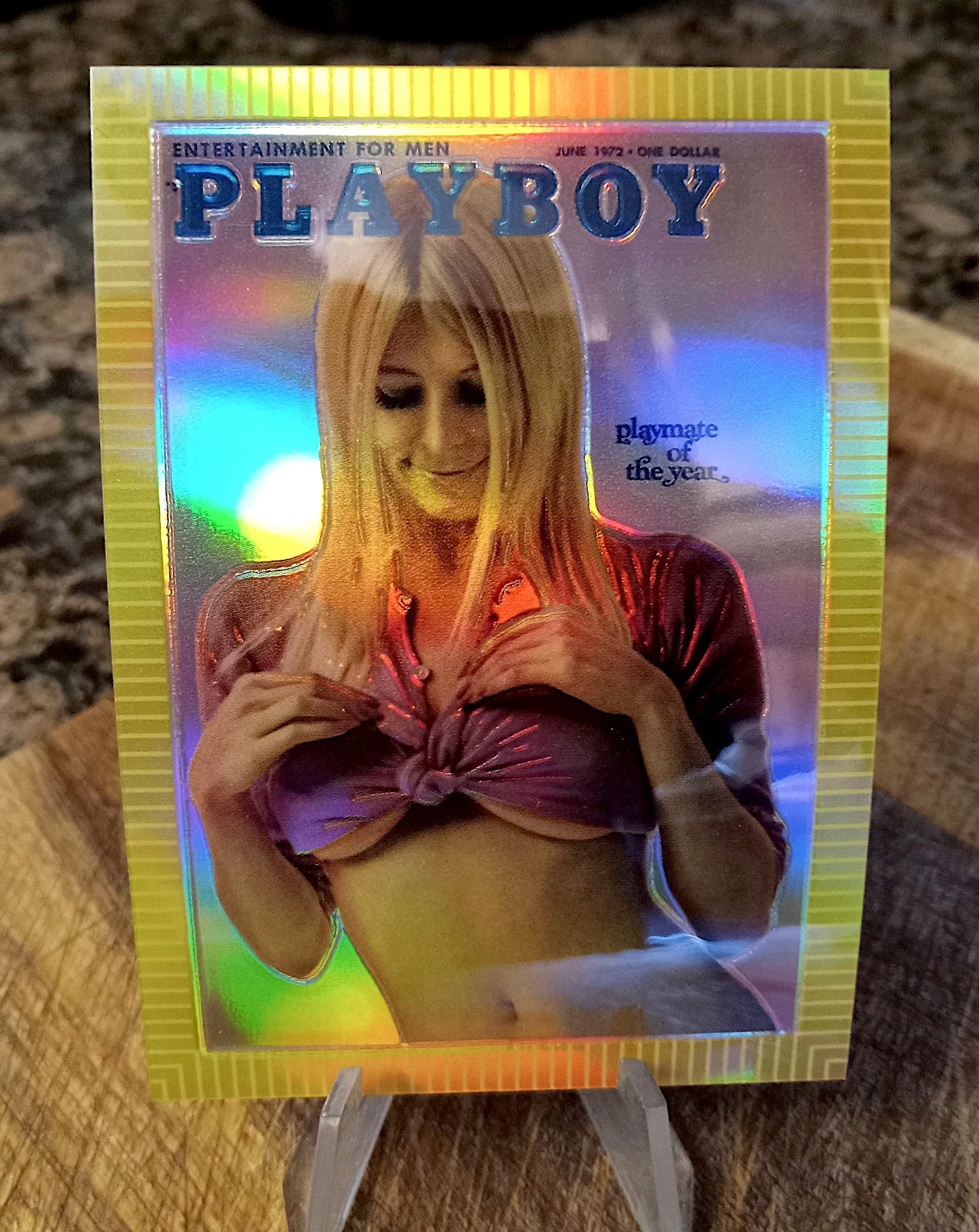 Playboy Chromium Series 1 Cover Card REFRACTOR / LIV LINDELAND #40 June 1972