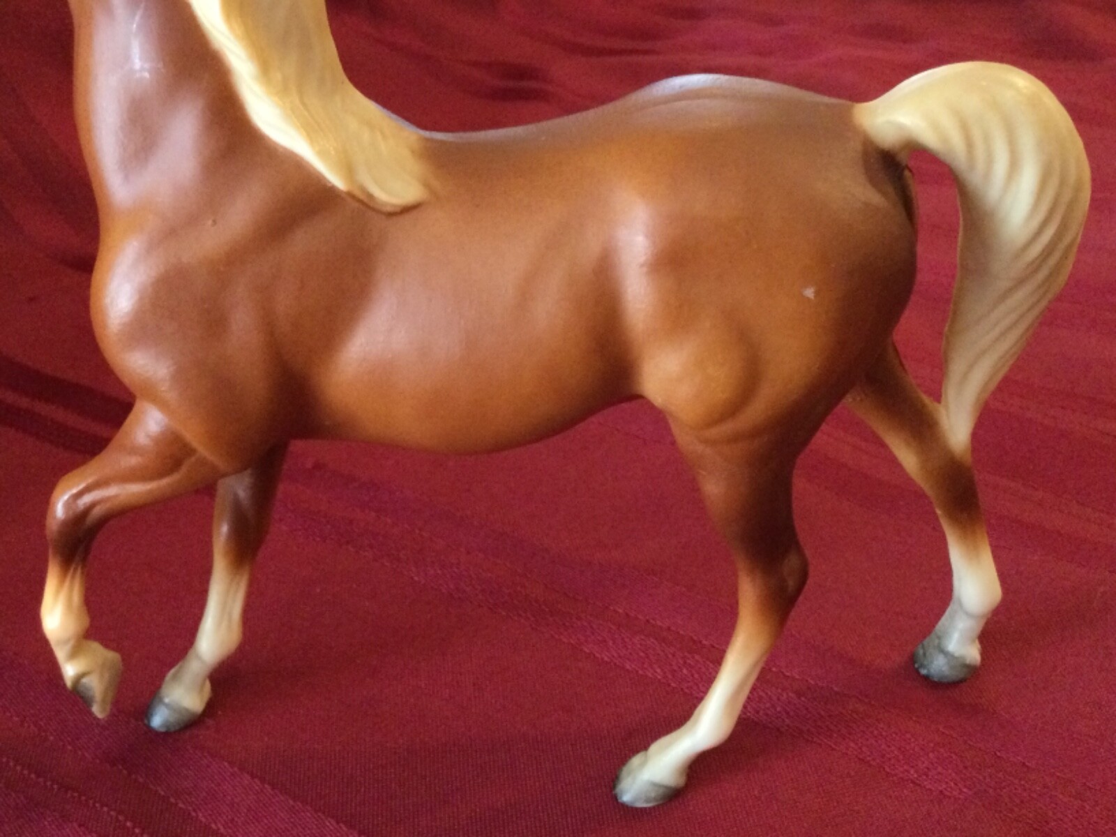 Breyer’s Classic Arabian Mare Sorrel Color Breyer Molding Co USA 1:12 Scale