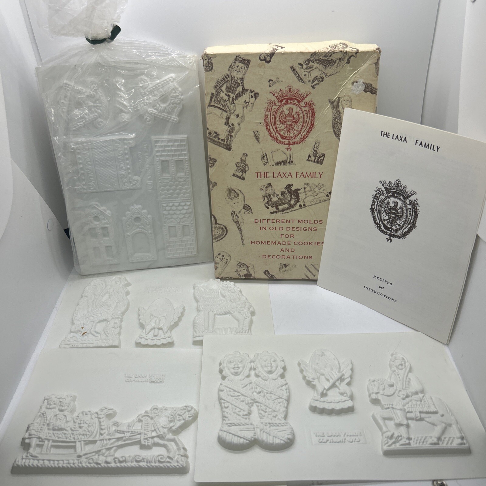 Rare LAXA Family Plastic Cookie Marzipan Molds Gingerbread Designs Lot Of 5 1973