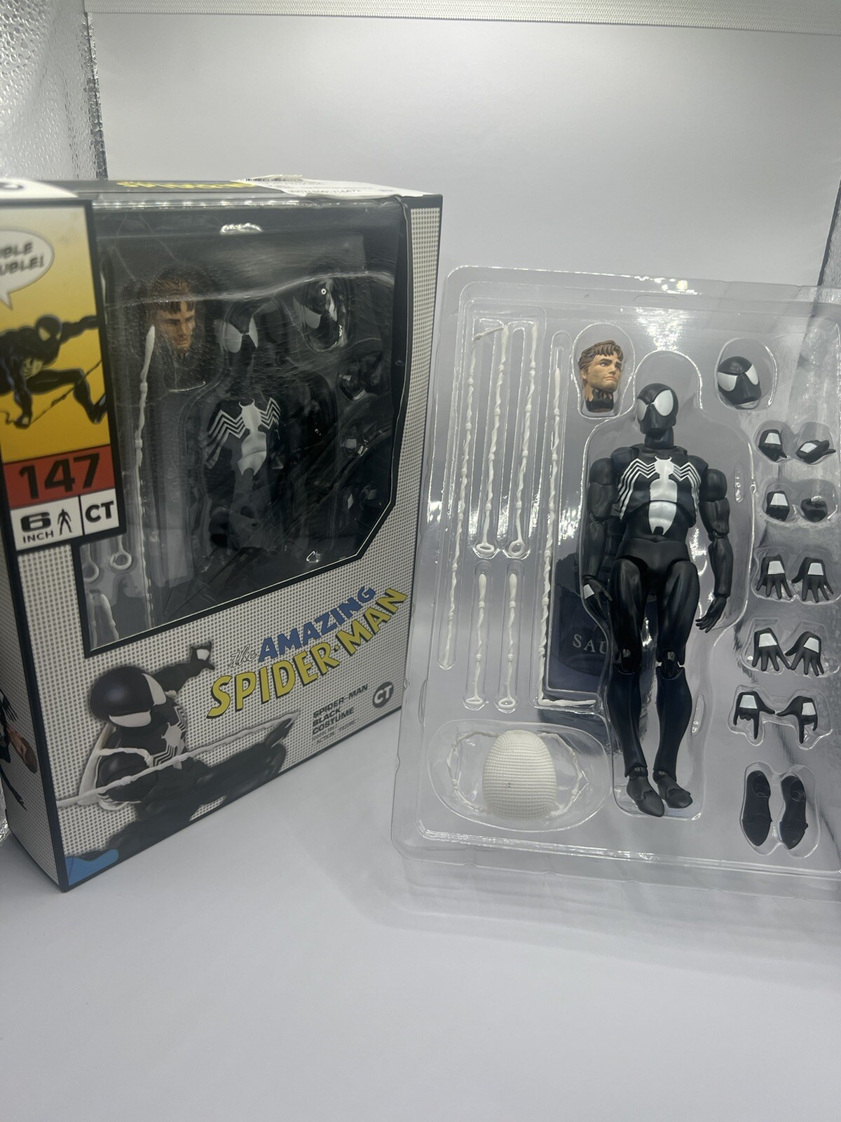 (IN-STOCK) CT Toys Spider-Man Black Costume Comic MAFEX No. 147 (US SELLER)