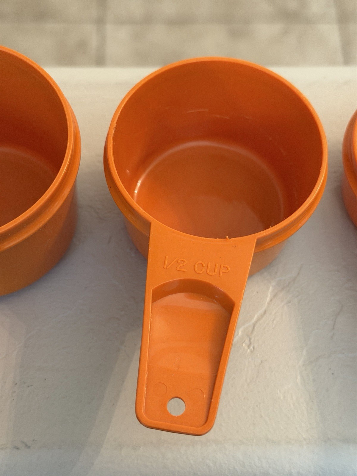 Vintage TUPPERWARE Orange Graduated Measuring Cups 6pc Set 1/4 to 1 cup