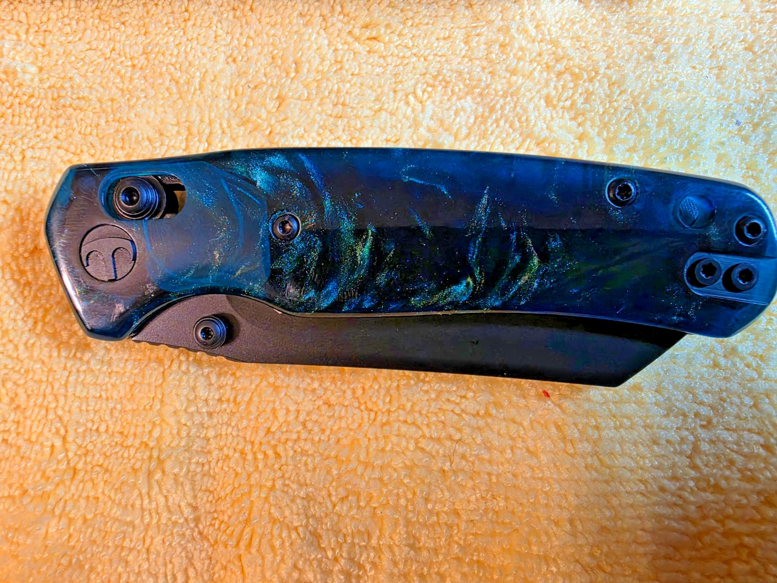 Bestechman BMK06R Cicada’s Wing B-Lock Knife Blue Teal Resin 10Cr15MoV