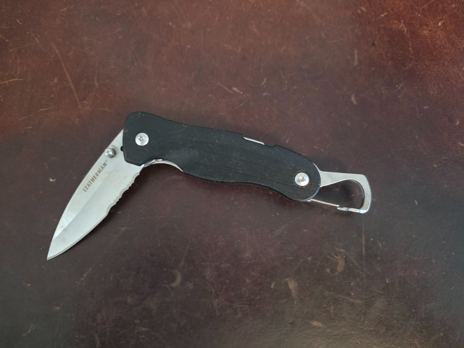 Leatherman Crater c33x Knife Combo Edge Carabiner Clip Bottle Opener 067y