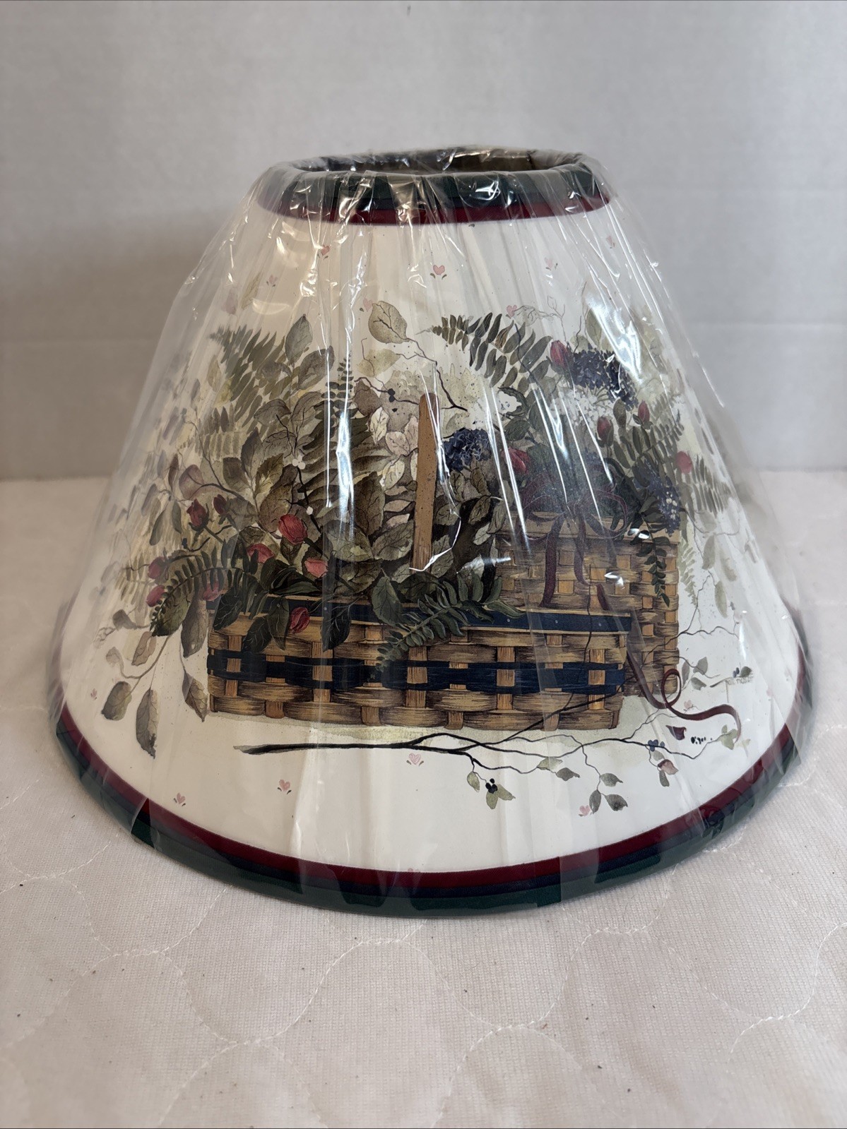 1999 Pat Richter A Homestead Shoppe 12” Floral Basket Chimney Shade Countrycore