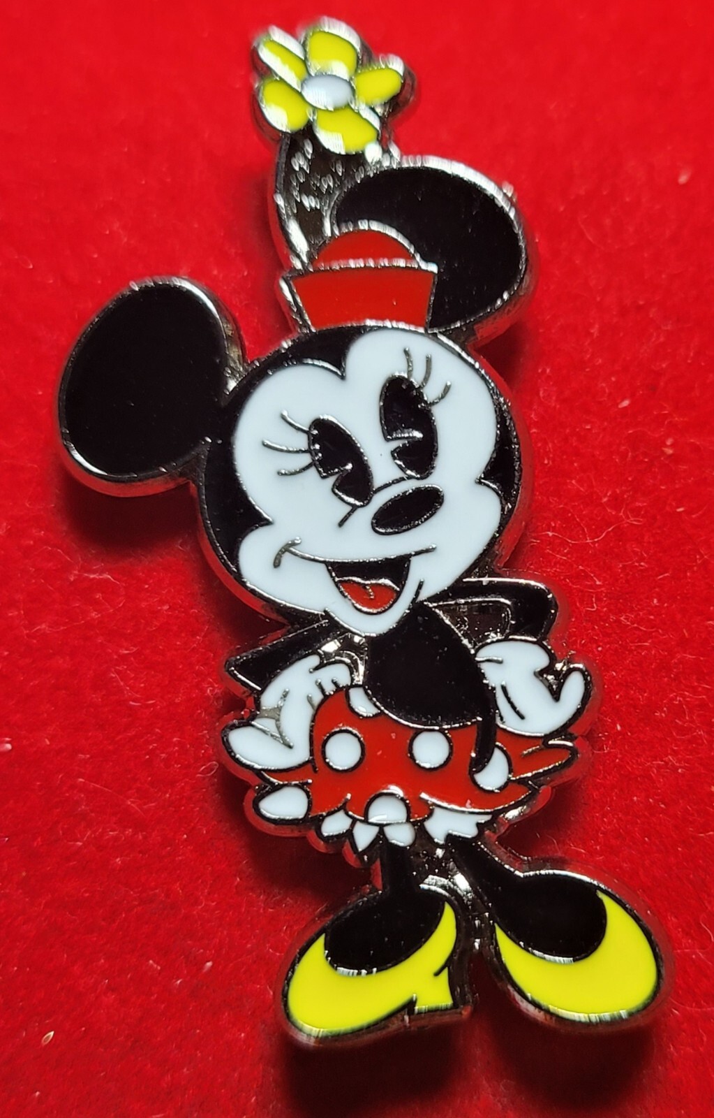 Disney Trading Pin, Minnie, Polka Dot Skirt FlowerHat Yellow Shoes, 2016 23Aa
