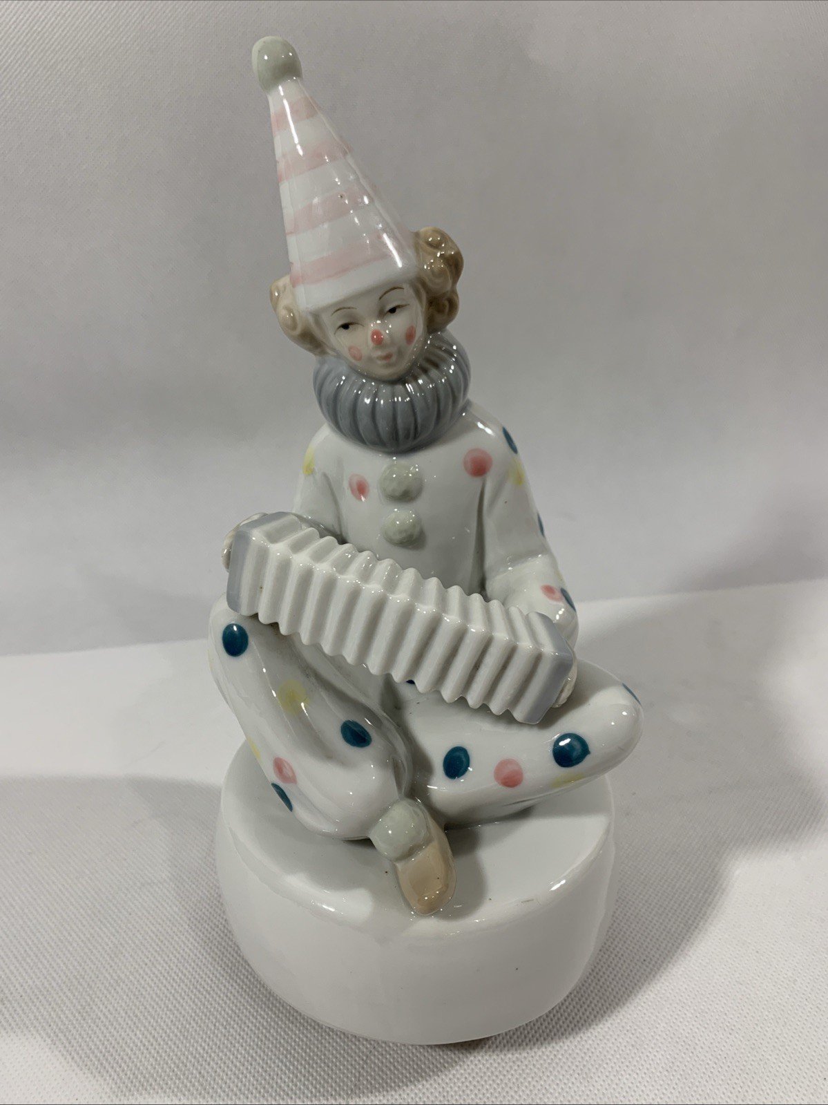 Porcelain Rotating Musical Clown w/Accordion Polka Dots Plays Send In The Clowns
