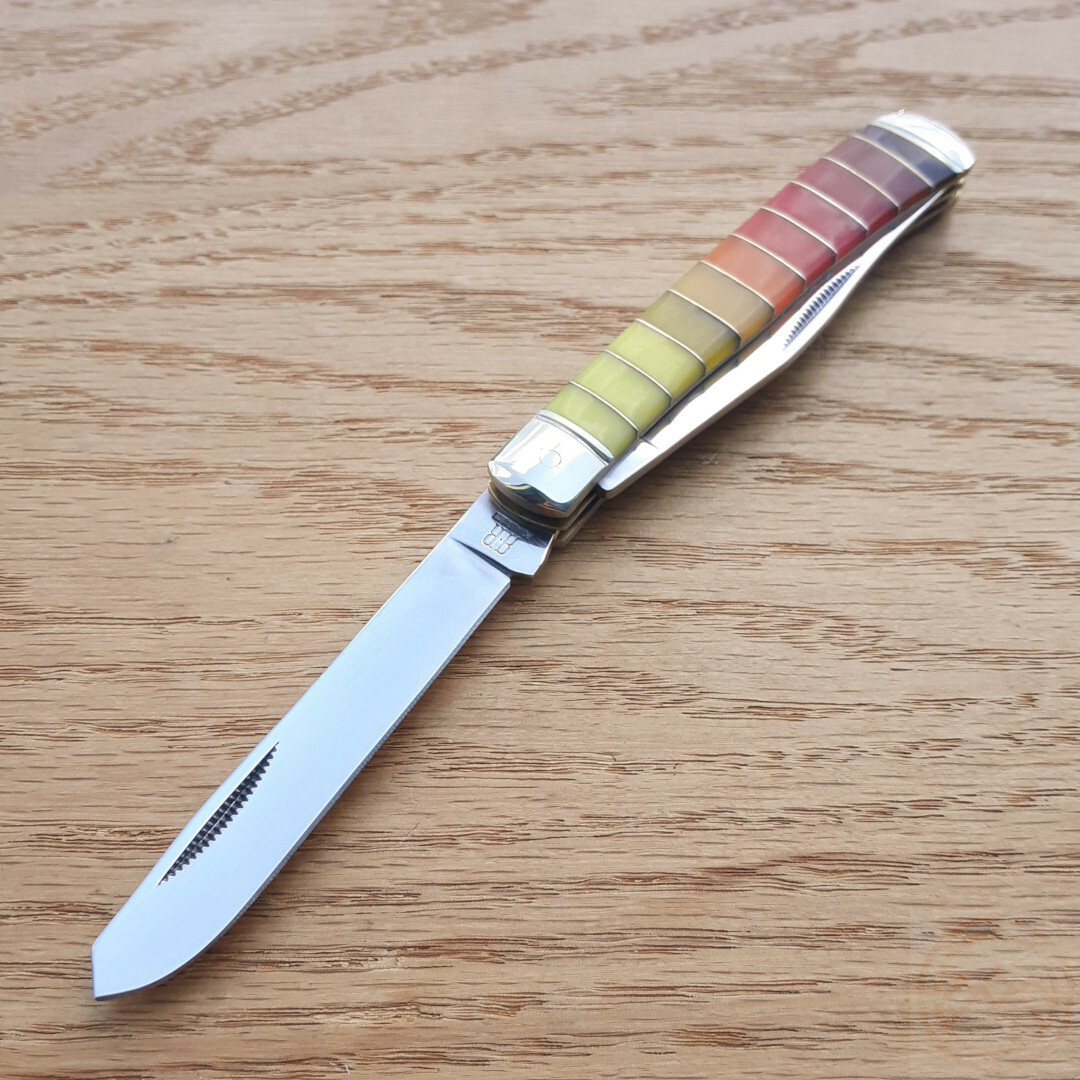 Rough Ryder Slow Burn Trapper Pocket Knife Stainless Blades Synthetic Handle