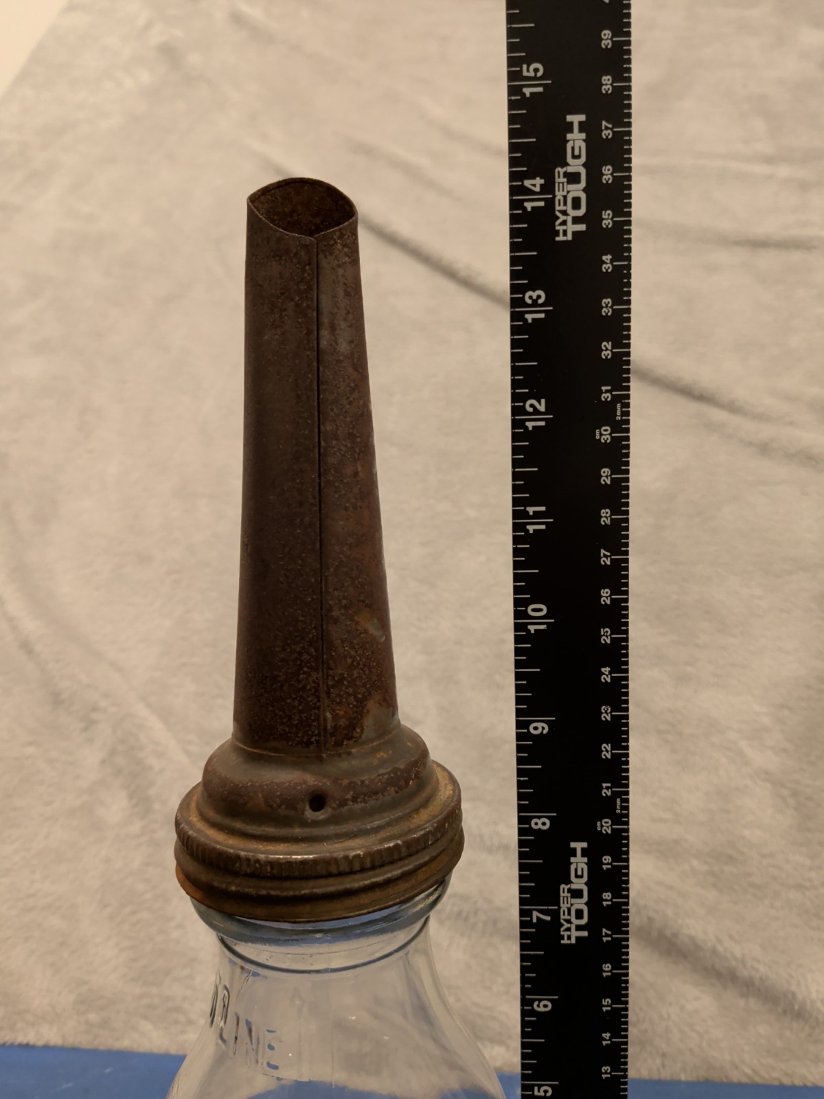 Antique Master Mfg Co 1 Quart Glass Motor Oil Bottle Metal Spout