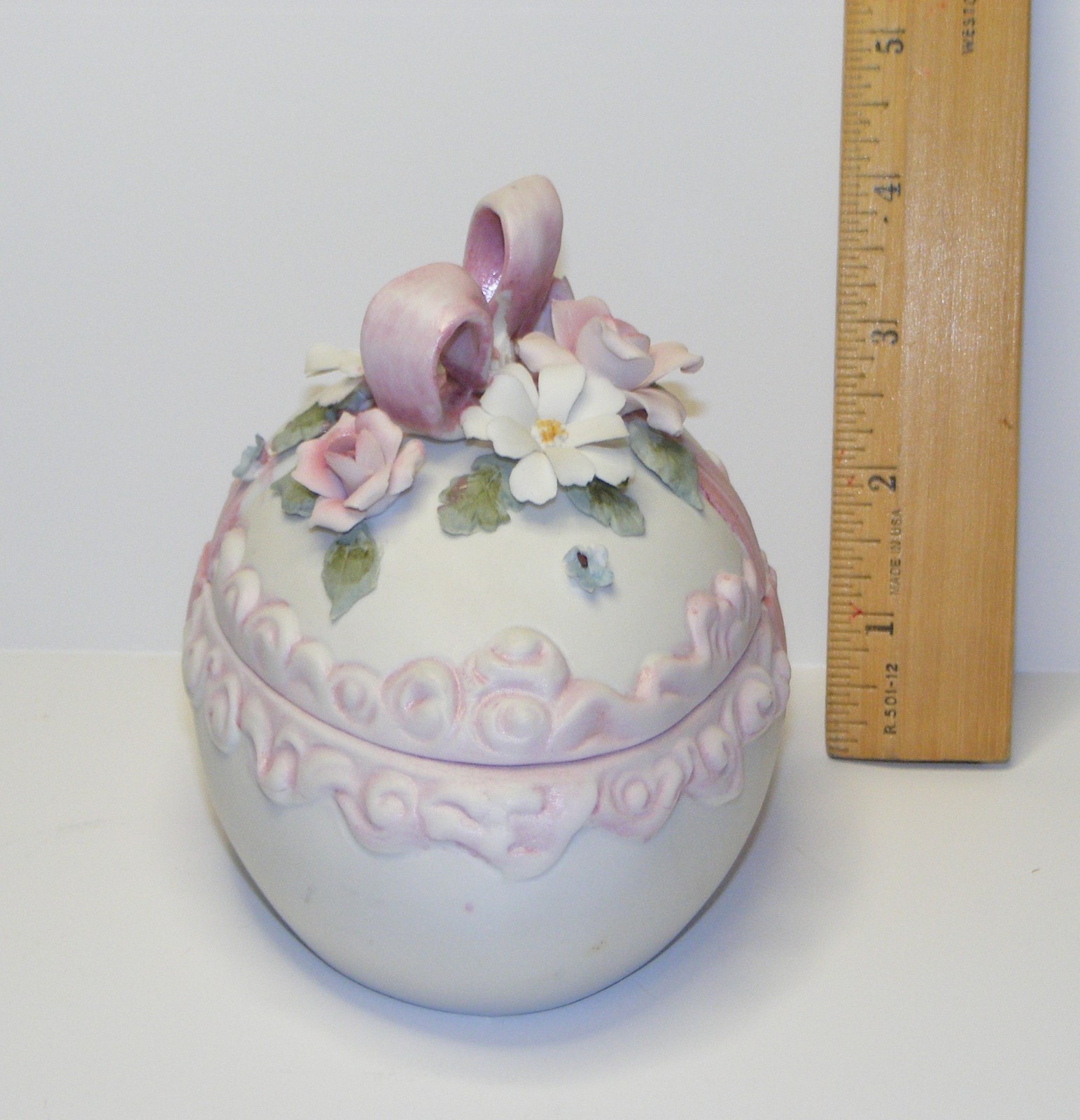 Vintage Lefton 1691 5.5″ bisque porcelain Easter egg candy dish, pink & white
