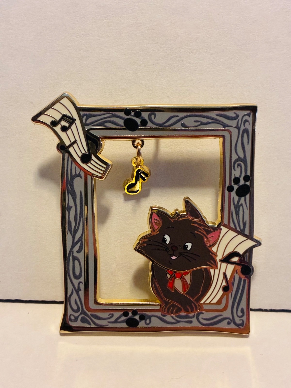 👑 Loungefly Disney The Aristocats Character Frames Berlioz ONLY Pin 🏰